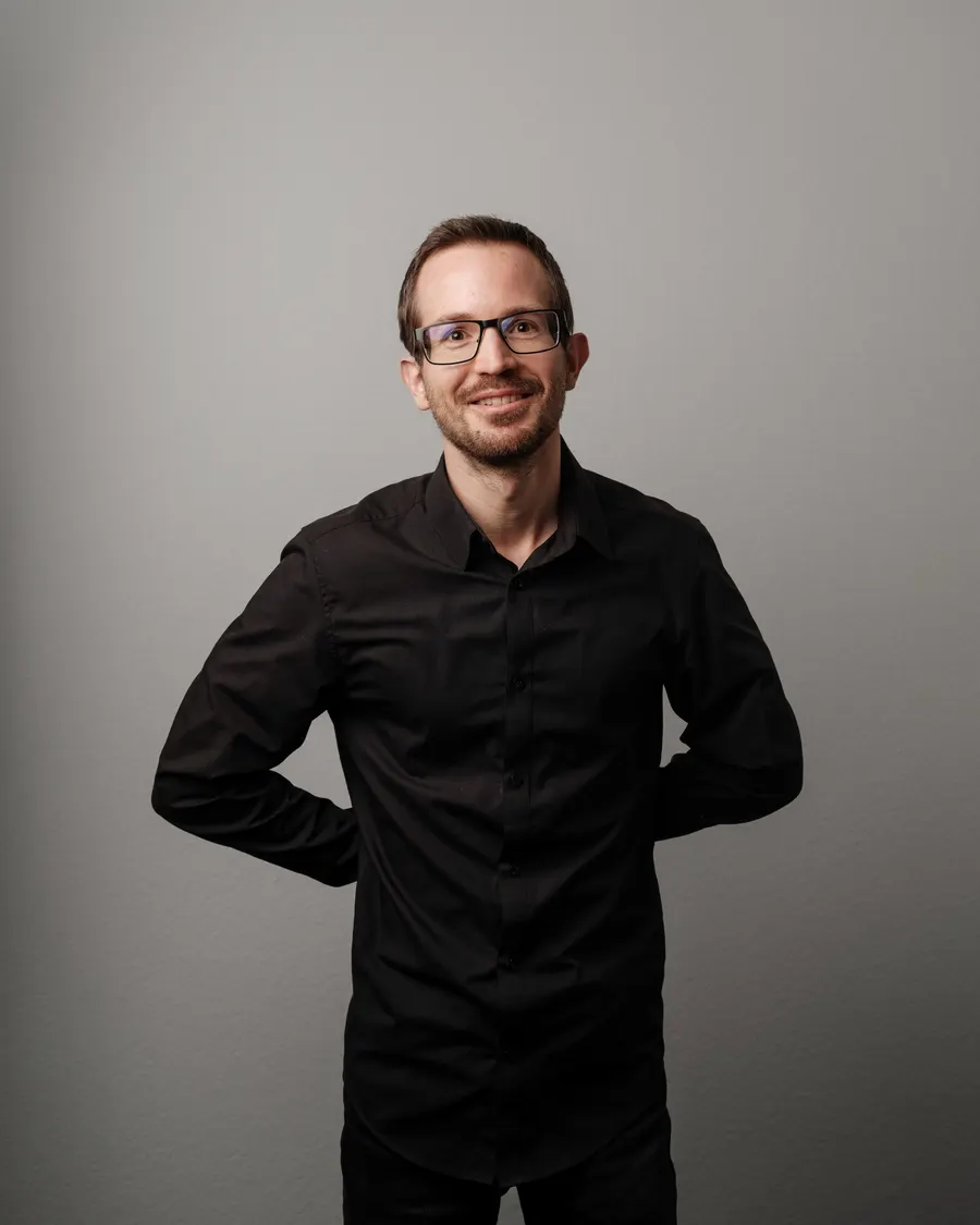 Porträt von Markus Dolezal.