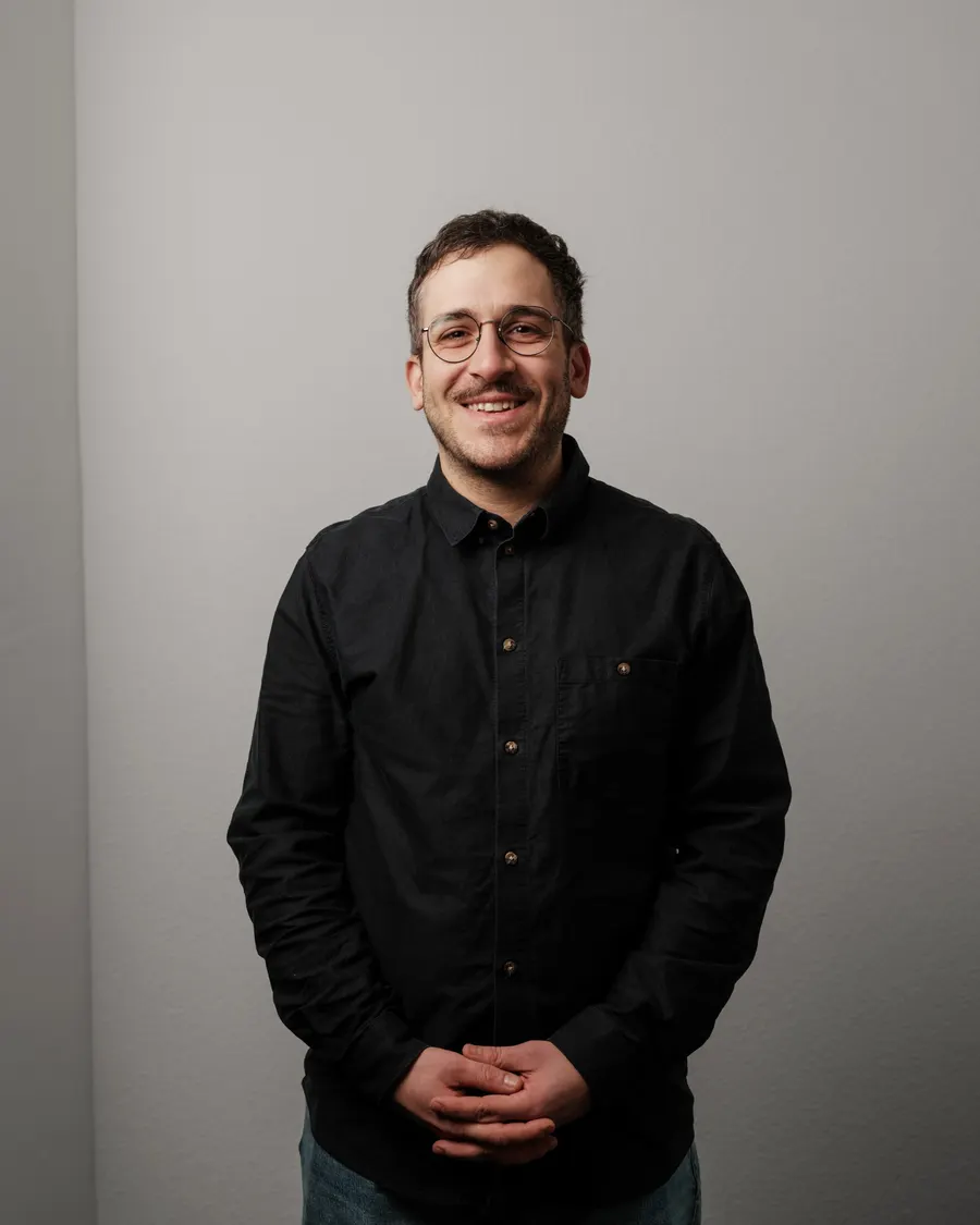 Porträt von Jonny Stein.